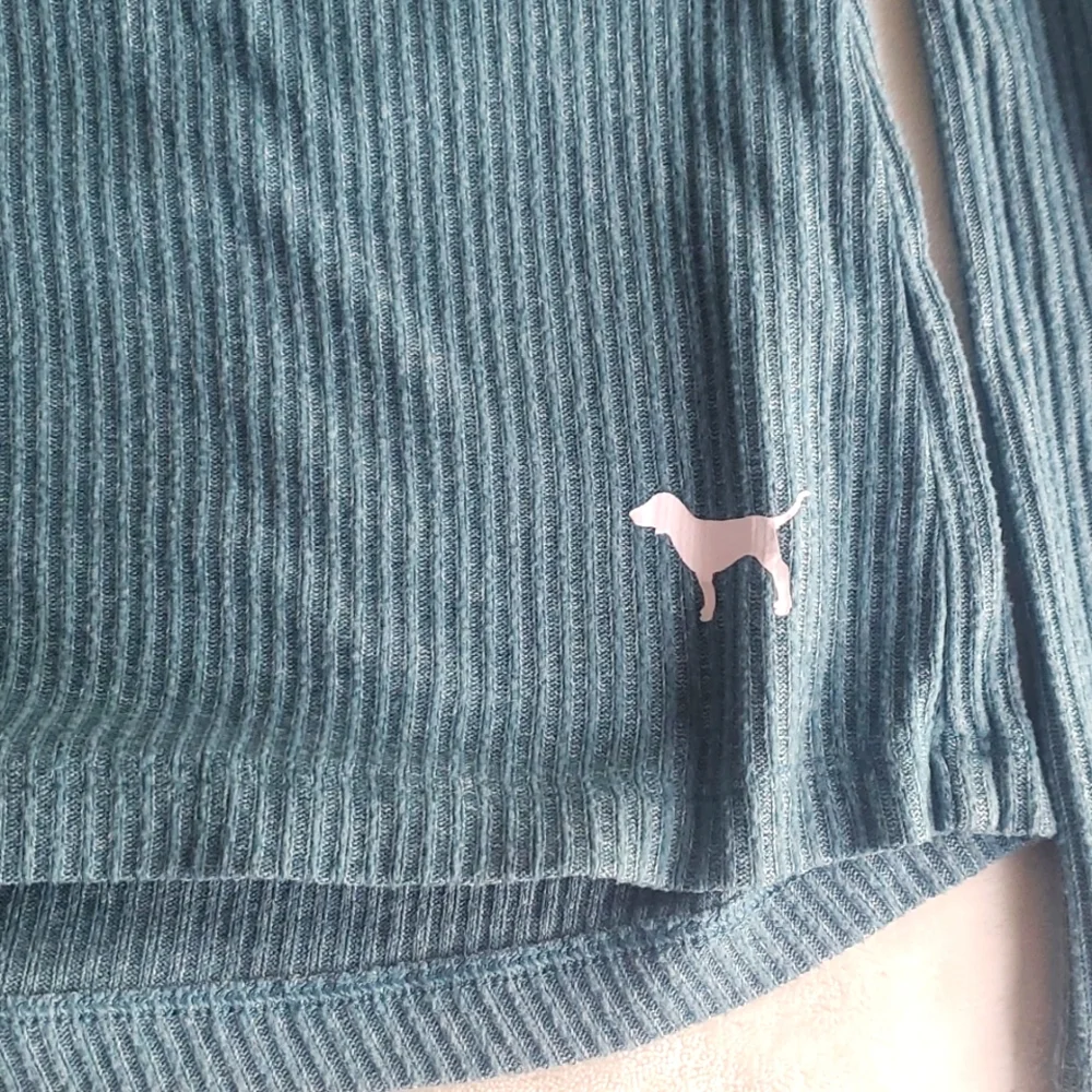 PINK Ribbed Long Sleeve - Picture 2 of 3